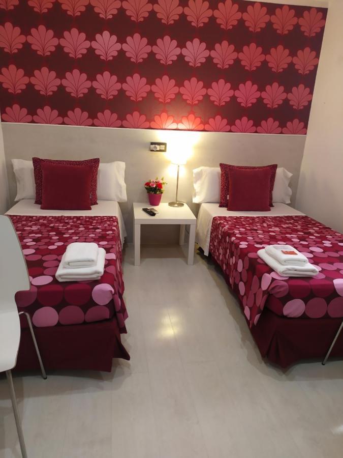 Hostal Inn มาดริด ภายนอก รูปภาพ